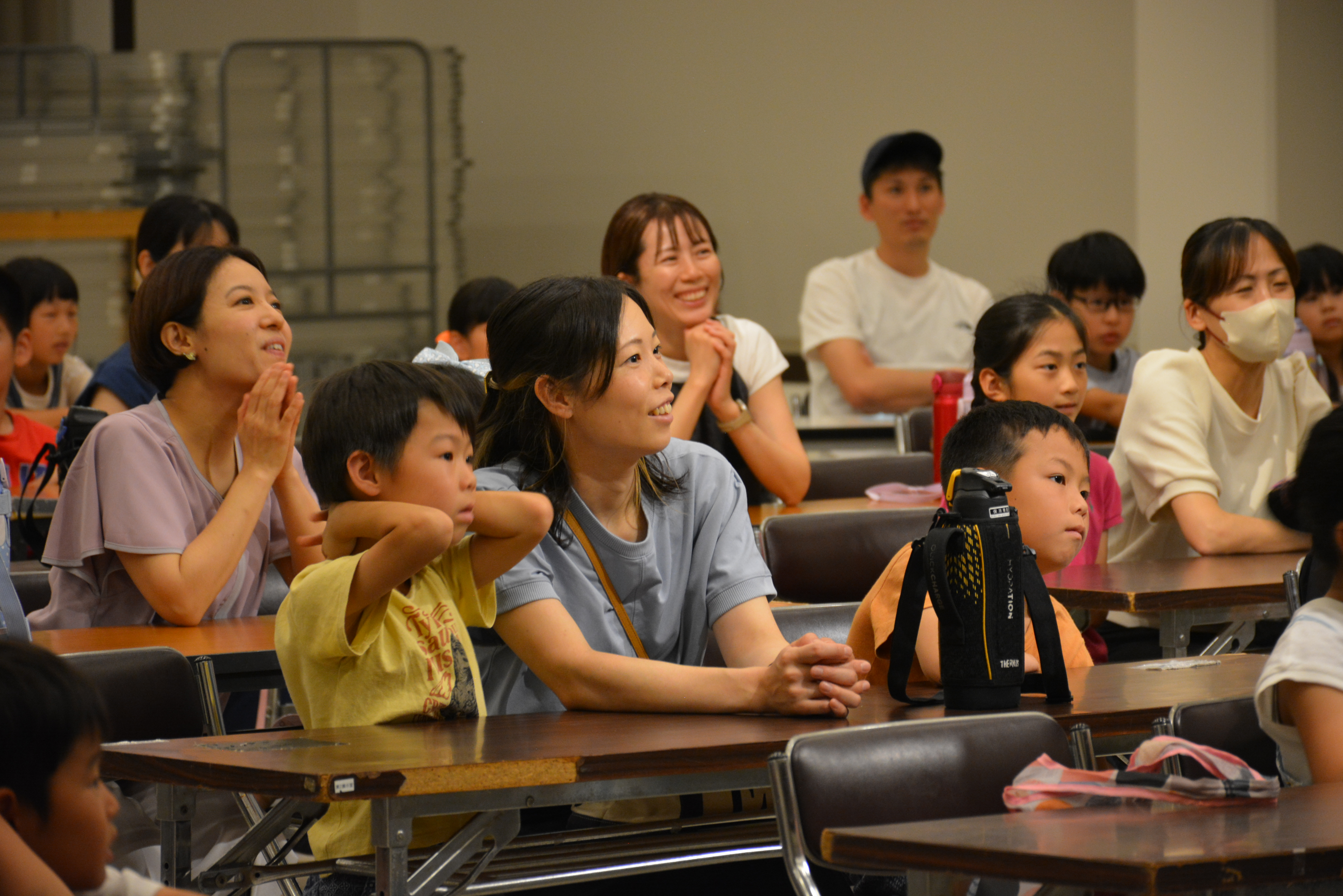 大友剛 マジックと音楽と絵本のコンサート」を開催しました｜お知らせ