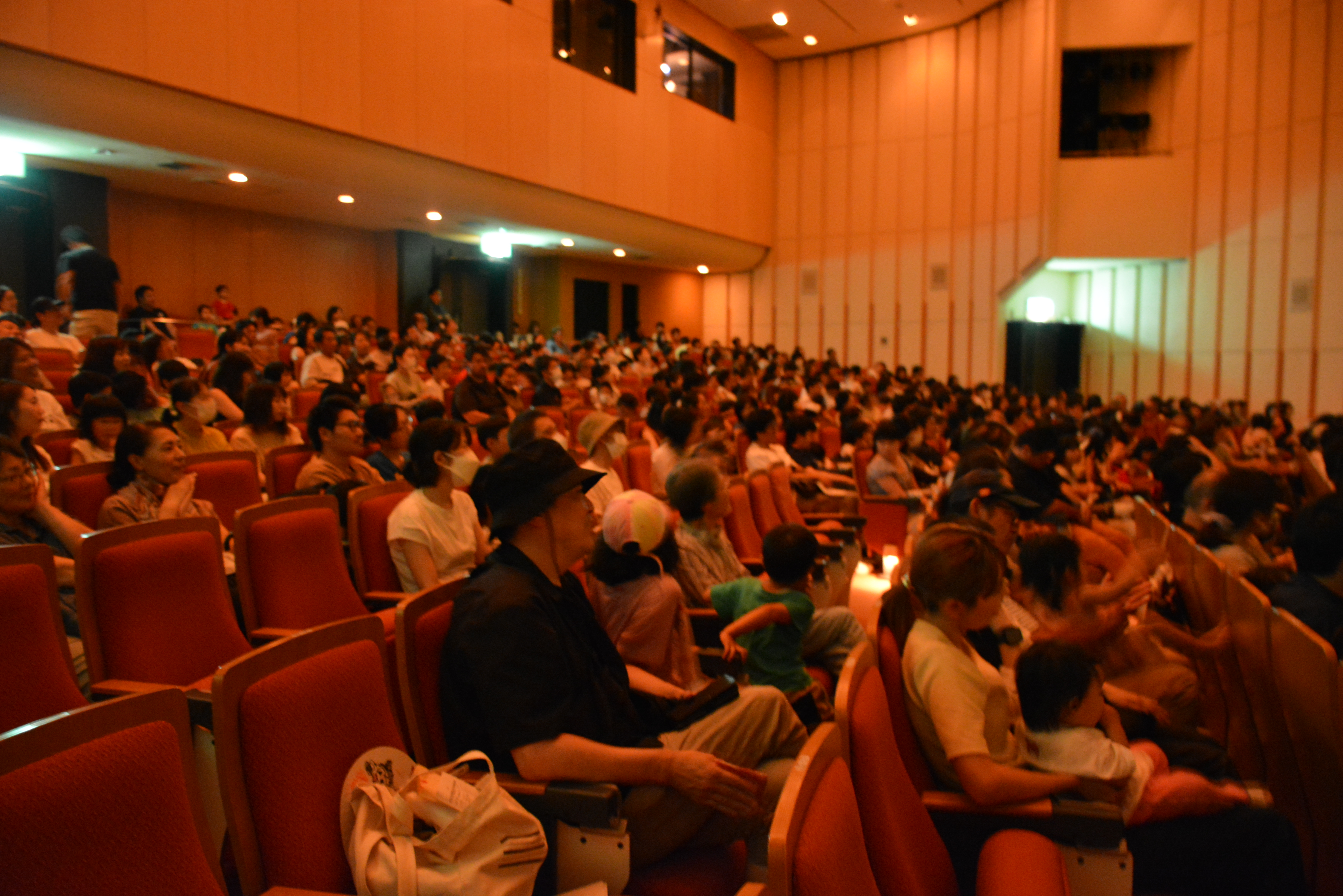 大友剛 マジックと音楽と絵本のコンサート」を開催しました｜お知らせ