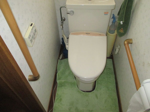 トイレ事例１施工前